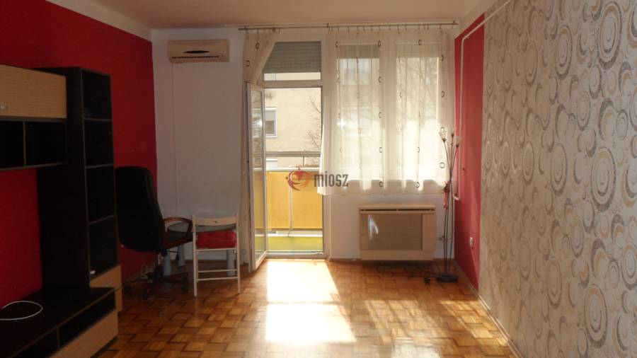 Albérlet, kiadó téglalakás, Szolnok