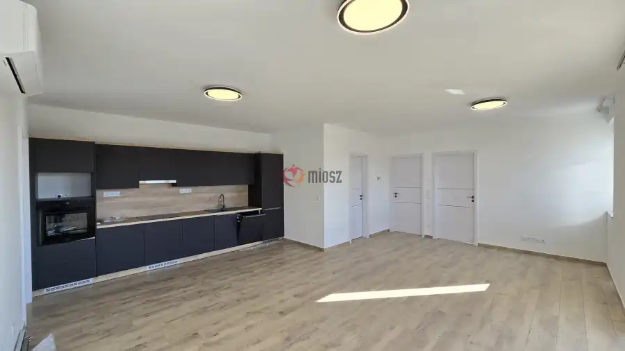 Albérlet, kiadó új építésű téglalakás, Paks