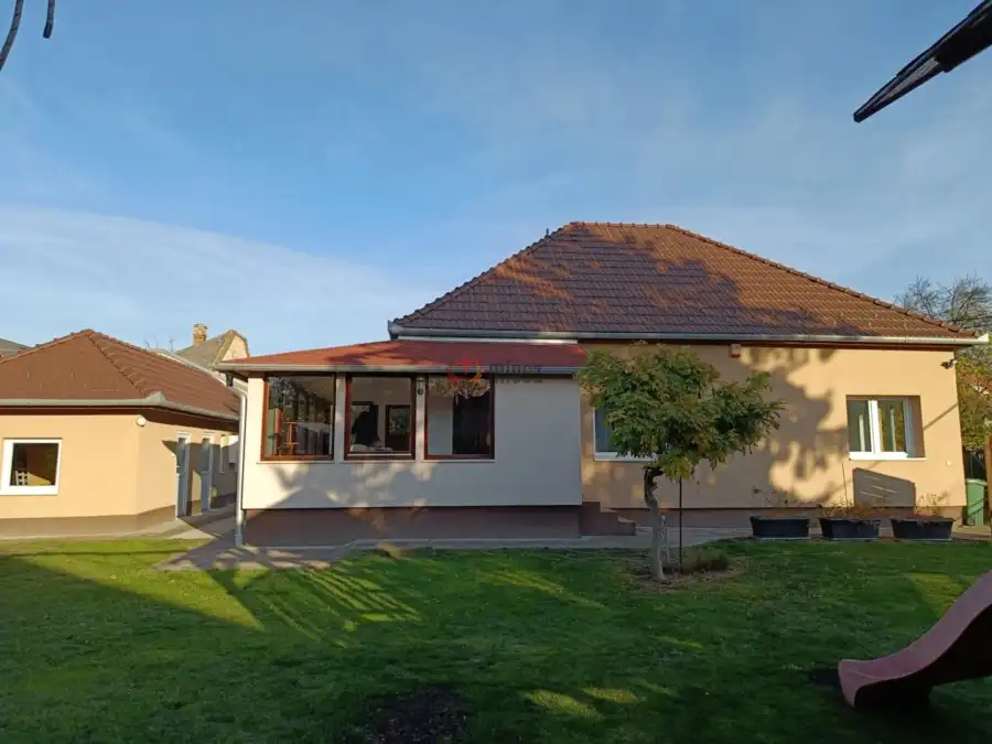 Albérlet, kiadó újszerű családi ház, Budapest, XVI. kerület Albérlet, kiadó újszerű családi ház, Budapest, XVI. kerület