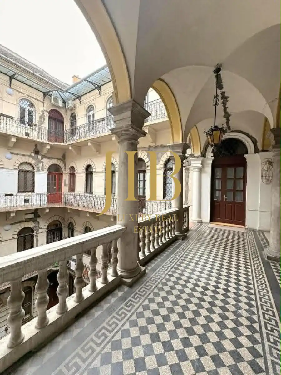 Albérlet, kiadó újszerű téglalakás, Budapest, VI. kerület
