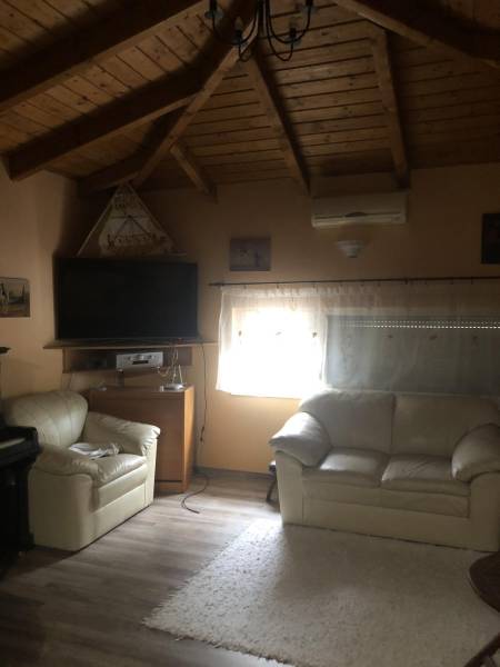 eladó családi ház, Erdőkertes eladó családi ház, Erdőkertes