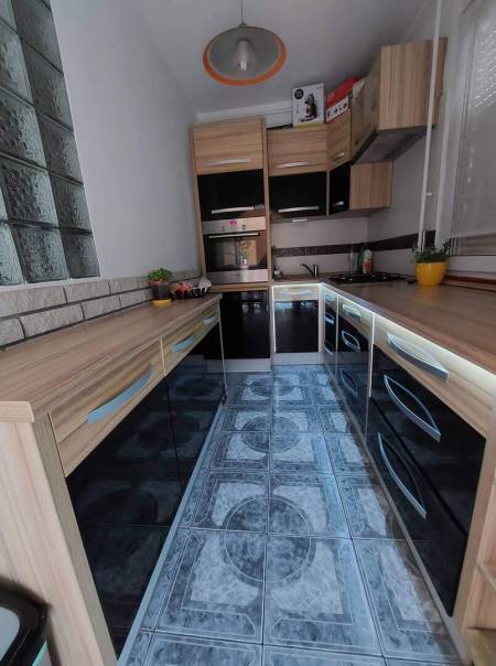 eladó panel lakás, Dunaújváros eladó panel lakás, Dunaújváros