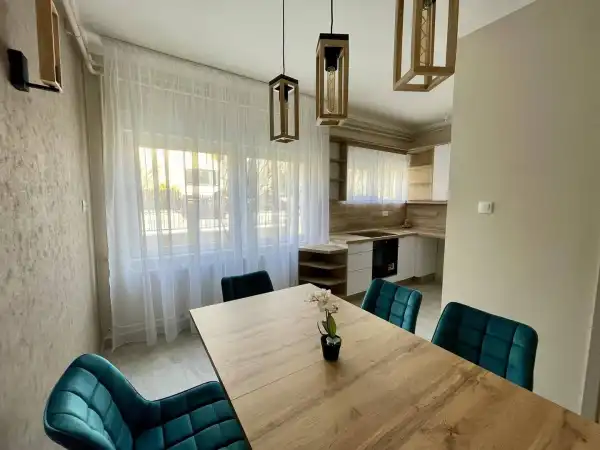 Kiadó családi ház, Budapest, XI. kerület 5 szoba 150 m² 820 E Ft/hó