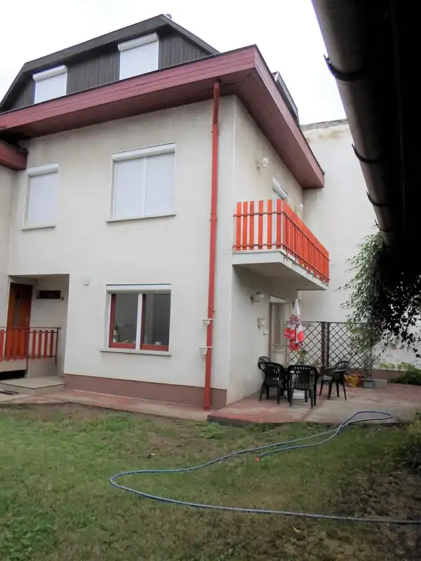 Kiadó családi ház, Budapest, XX. kerület 8+1 szoba 220 m² 990 E Ft/hó