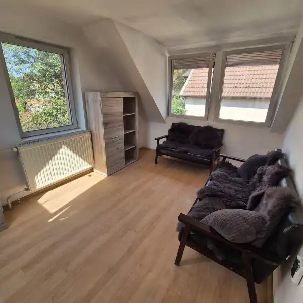 Kiadó házrész, Budapest, XVI. kerület 3 szoba 75 m² 290 E Ft/hó