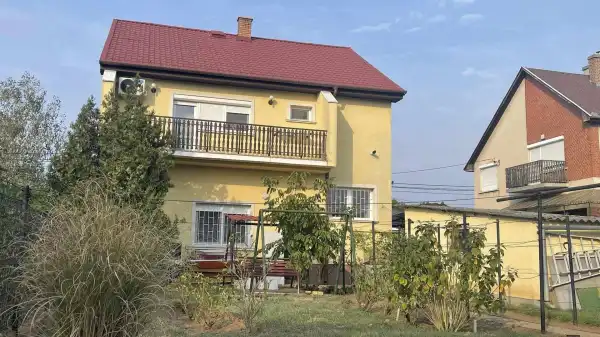 Kiadó házrész, Budapest, XVIII. kerület 2 szoba 80 m² 290 E Ft/hó