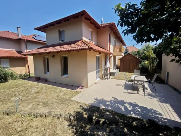 Kiadó ikerház, Budakeszi 4 szoba 100 m² 550 E Ft/hó