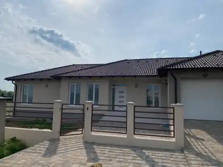 kiadó ikerház, Nyíregyháza