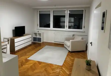 Kiadó panel lakás, Budapest, IV. kerület 1+2 szoba 55 m² 270 E Ft/hó