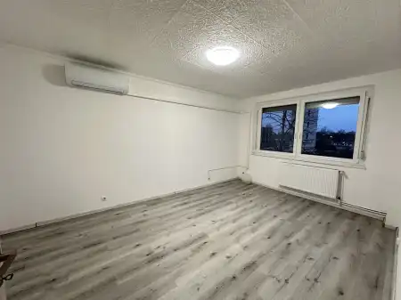 Kiadó panel lakás, Budapest, XXI. kerület 1+1 szoba 34 m² 160 E Ft/hó
