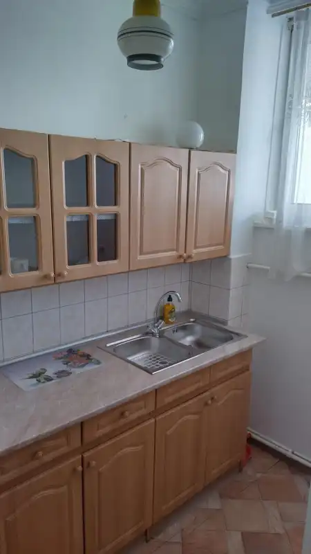 Kiadó panel lakás, Nyíregyháza 2 szoba 52 m² 140 E Ft/hó