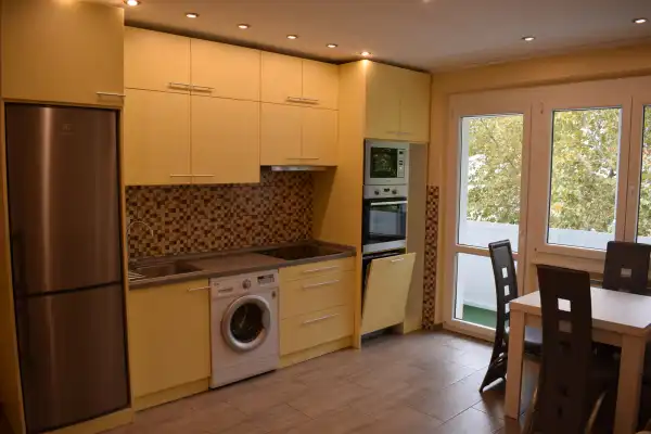 Kiadó panel lakás, Paks 1 szoba 42 m² 200 E Ft/hó