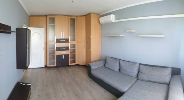 kiadó panel lakás, Paks