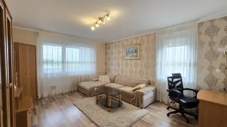 Kiadó panel lakás, Paks 2+1 szoba 60 m² 170 E Ft/hó