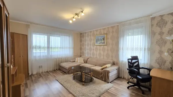 Kiadó panel lakás, Paks 2+1 szoba 60 m² 170 E Ft/hó