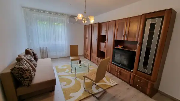 Kiadó panel lakás, Paks 2 szoba 51 m² 170 E Ft/hó