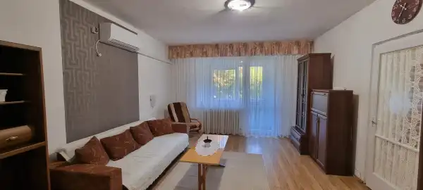 Kiadó panel lakás, Paks 3 szoba 67 m² 300 E Ft/hó