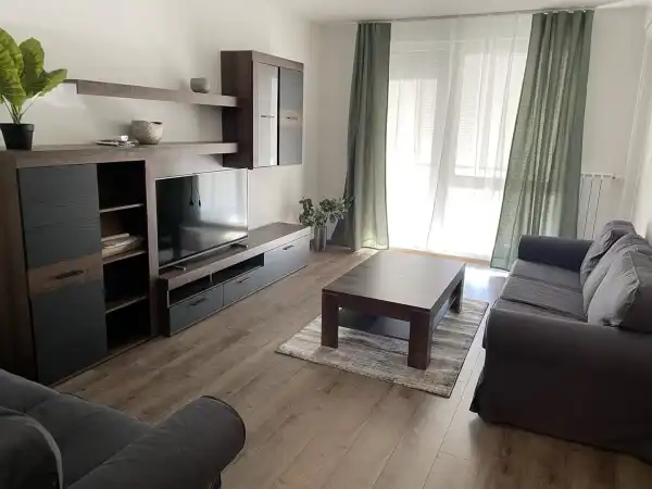 Kiadó panel lakás, Paks 3 szoba 64 m² 265 E Ft/hó