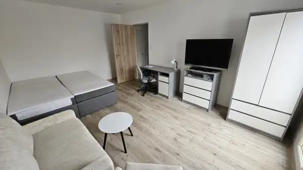 Kiadó panel lakás, Pécs 2 szoba 40 m² 160 E Ft/hó