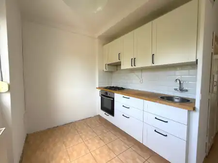 Kiadó panel lakás, Székesfehérvár 2 szoba 47 m² 160 E Ft/hó