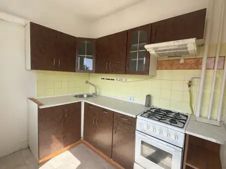 Kiadó panel lakás, Székesfehérvár 3 szoba 62 m² 180 E Ft/hó
