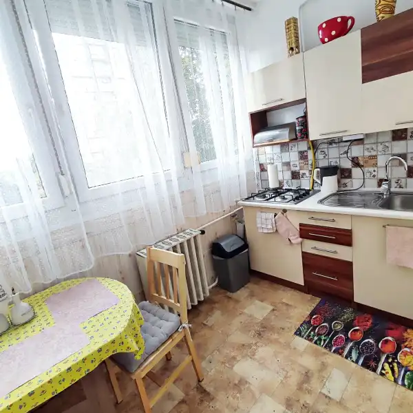Kiadó panel lakás, Vác 1 szoba 34 m² 150 E Ft/hó