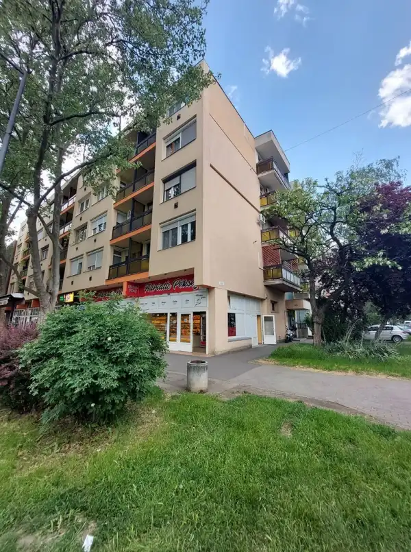 Kiadó tégla lakás, Békéscsaba 3 szoba 76 m² 130 E Ft/hó