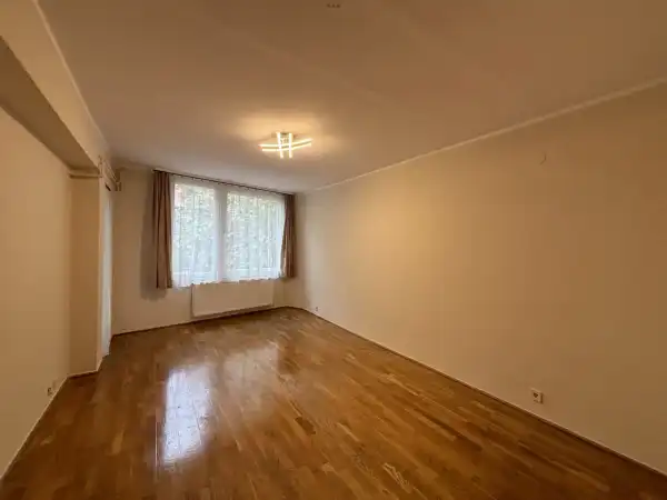 Kiadó tégla lakás, Békéscsaba 3 szoba 82 m² 175 E Ft/hó