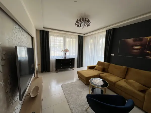 Kiadó tégla lakás, Békéscsaba 1+1 szoba 49 m² 280 E Ft/hó