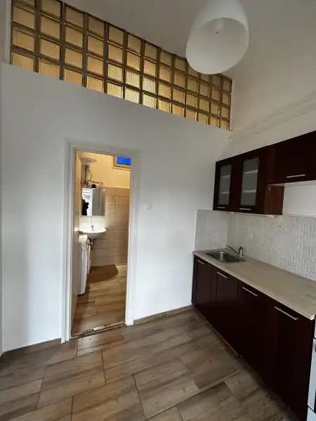 kiadó tégla lakás, Budakeszi