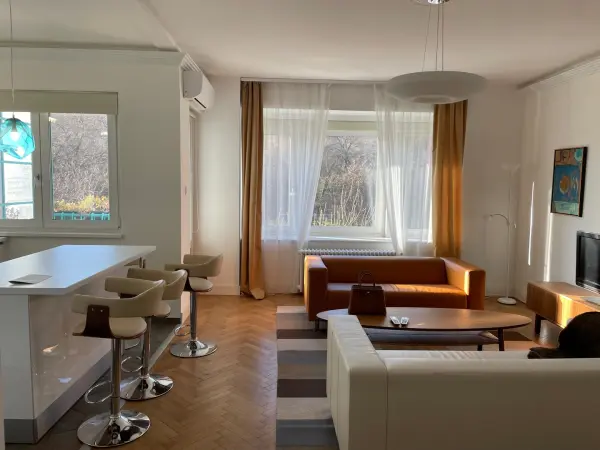 Kiadó tégla lakás, Budapest, I. kerület 3 szoba 105 m² 368 E Ft/hó
