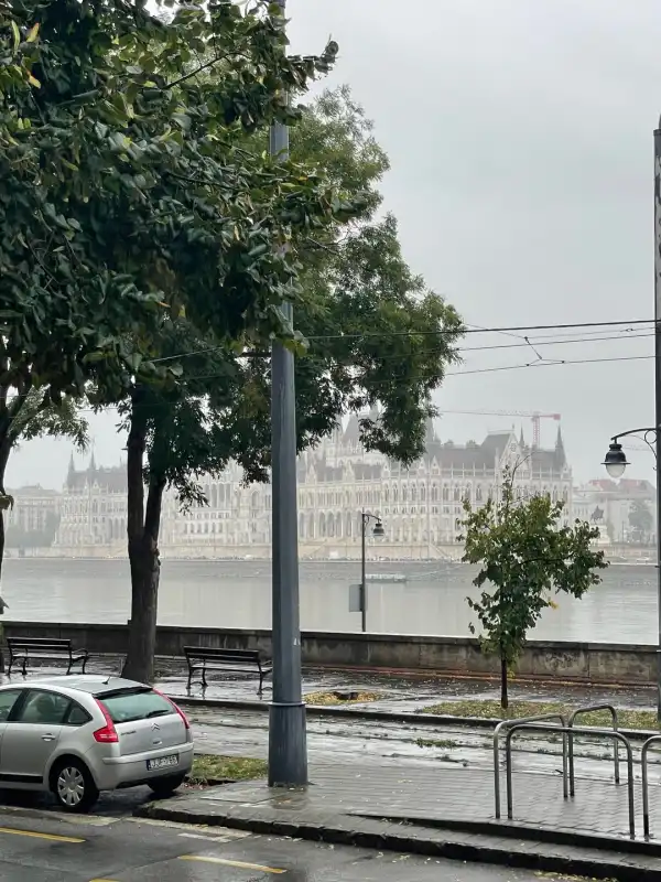 Kiadó tégla lakás, Budapest, I. kerület 2 szoba 95 m² 856 E Ft/hó