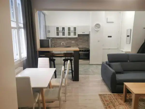 Kiadó tégla lakás, Budapest, I. kerület 1+1 szoba 39 m² 270 E Ft/hó Kiadó tégla lakás, Budapest, I. kerület 1+1 szoba 39 m² 270 E Ft/hó