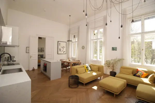 Kiadó tégla lakás, Budapest, I. kerület 4 szoba 117 m² 900 E Ft/hó