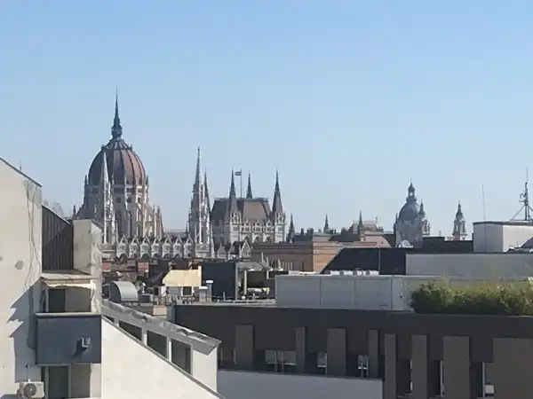 Kiadó tégla lakás, Budapest, II. kerület 3+1 szoba 104 m² 350 E Ft/hó