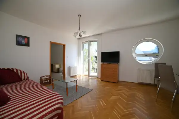 Kiadó tégla lakás, Budapest, II. kerület 3 szoba 78 m² 385 E Ft/hó