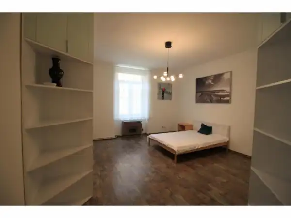 Kiadó tégla lakás, Budapest, II. kerület 1 szoba 39 m² 235 E Ft/hó