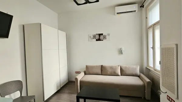Kiadó tégla lakás, Budapest, II. kerület 1 szoba 25 m² 200 E Ft/hó