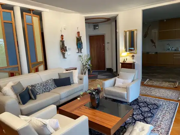 Kiadó tégla lakás, Budapest, III. kerület 4 szoba 120 m² 858 E Ft/hó