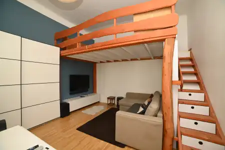 Kiadó tégla lakás, Budapest, III. kerület 1 szoba 29 m² 165 E Ft/hó