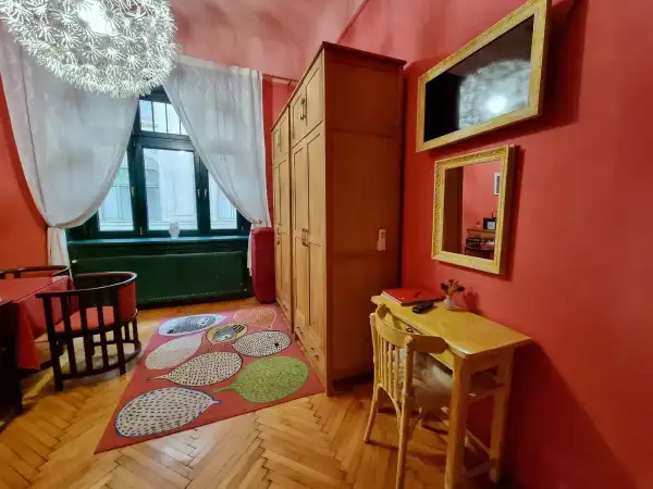 Kiadó tégla lakás, Budapest, IX. kerület 1 szoba 45 m² 220 E Ft/hó