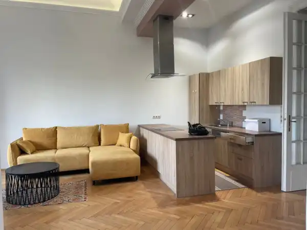 Kiadó tégla lakás, Budapest, V. kerület 3 szoba 90 m² 474 E Ft/hó