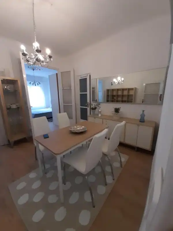 Kiadó tégla lakás, Budapest, V. kerület 3 szoba 80 m² 384 E Ft/hó
