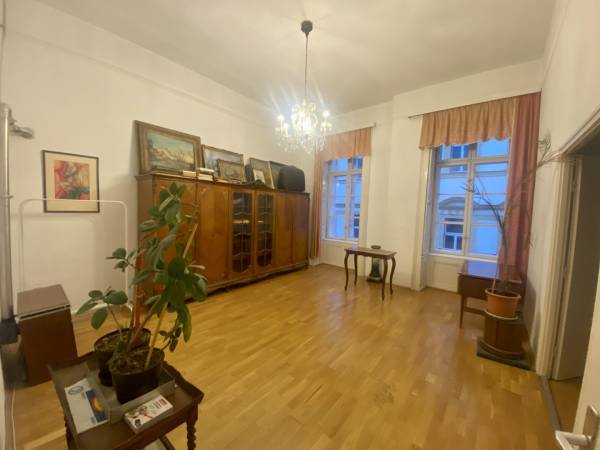 kiadó tégla lakás, Budapest, V. kerület