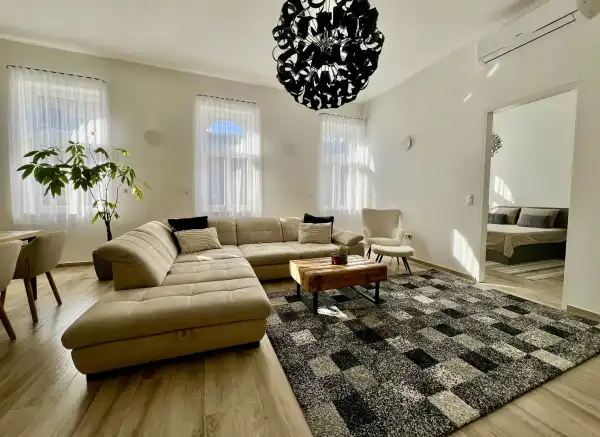 Kiadó tégla lakás, Budapest, V. kerület 3 szoba 112 m² 1.1 M Ft/hó