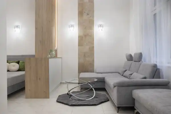Kiadó tégla lakás, Budapest, V. kerület 1+1 szoba 51 m² 350 E Ft/hó