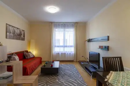 Kiadó tégla lakás, Budapest, VI. kerület 2 szoba 46 m² 280 E Ft/hó