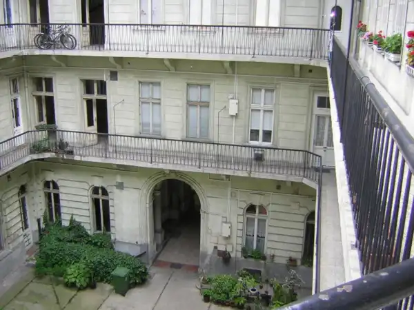 Kiadó tégla lakás, Budapest, VII. kerület 1 szoba 42 m² 185 E Ft/hó