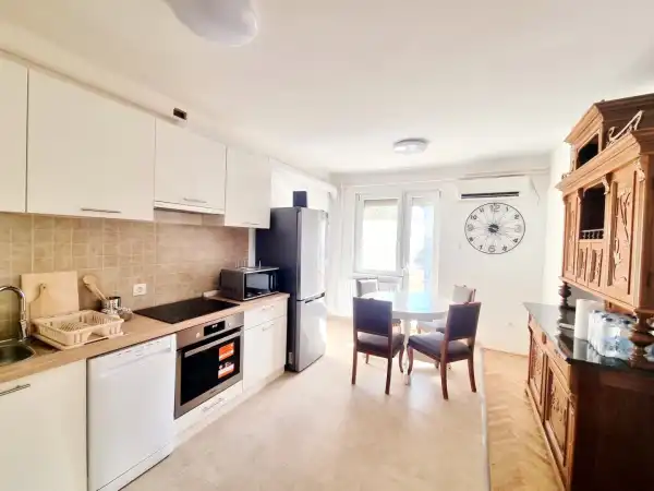 Kiadó tégla lakás, Budapest, XI. kerület 3 szoba 65 m² 320 E Ft/hó