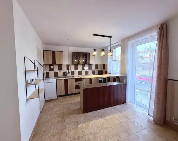 Kiadó tégla lakás, Budapest, XI. kerület 4 szoba 100 m² 380 E Ft/hó